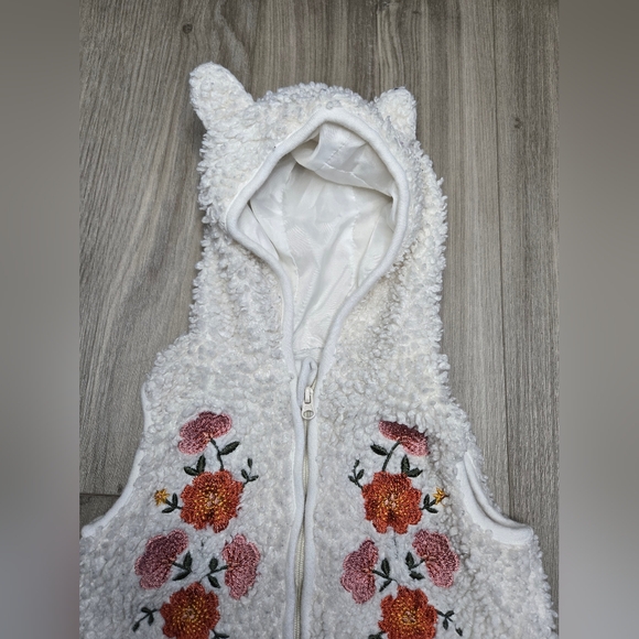 Floral Embroidered Kids Vest - White - Picture 5 of 6